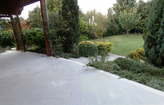 Zsámbék Eladó Ház