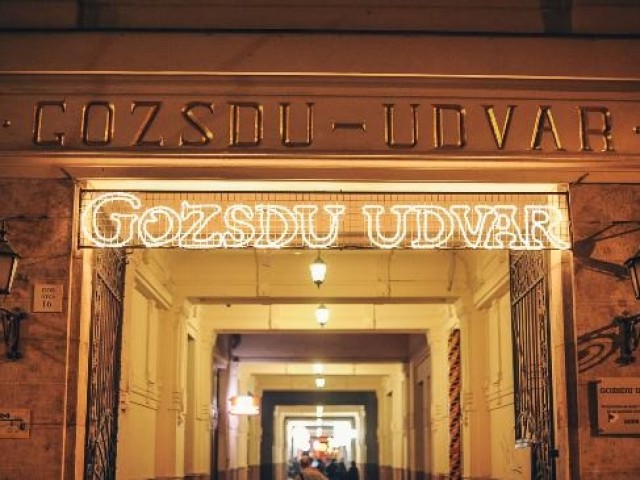 budapest_belvaros_gozsdu_udvar_luxus_lakas_elado_kiado